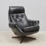 1738 8440 ARMCHAIR